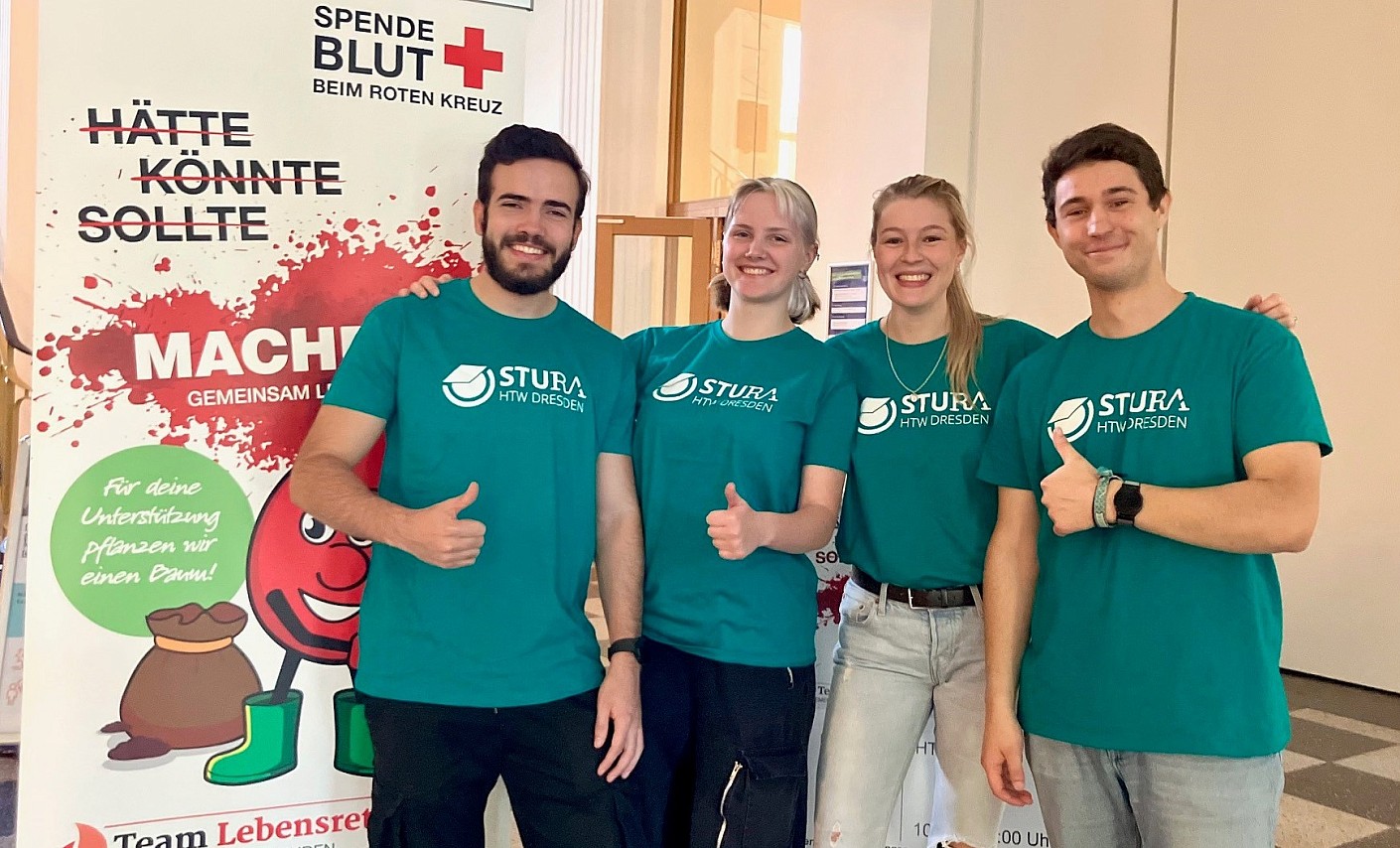gruppenbild-unichallenge-blutspende