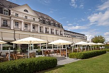 arosa-travemünde-hotel-außenaufnahme-spendeort
